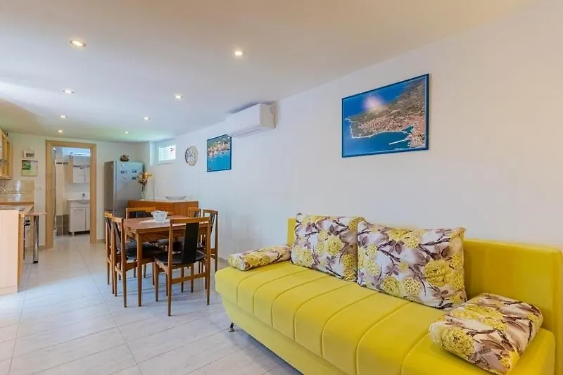 Studio Apartment In Cres With Terrace, Air Condition, Wifi, 5205-3