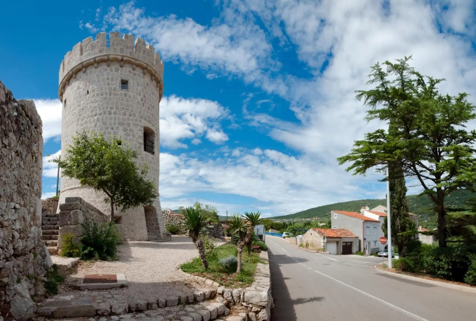 Studio Apartment In Cres With Terrace, Air Condition, Wifi, 5205-3 Croatia